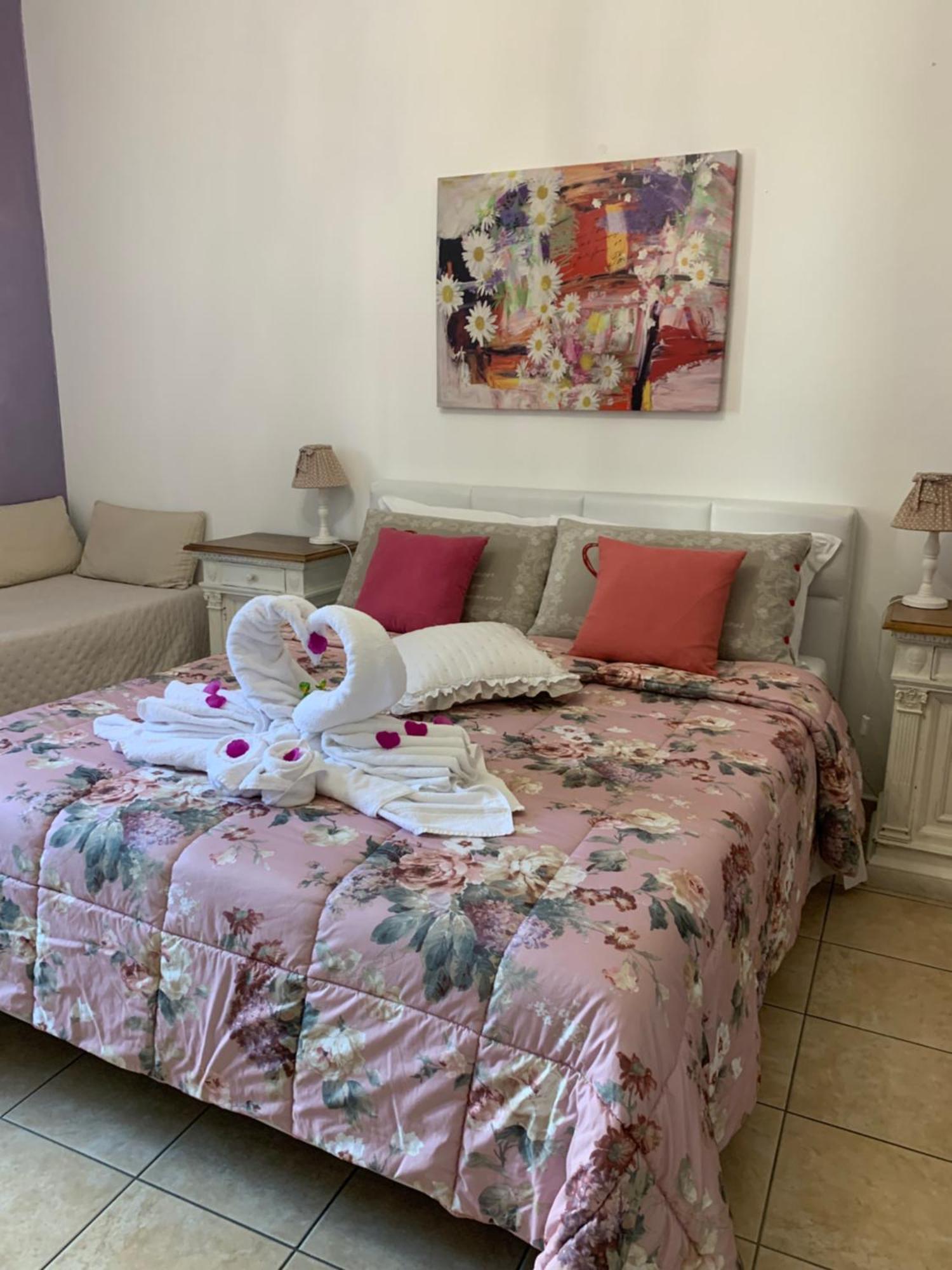 B&B Le Camere Di Livia Siena Exterior photo
