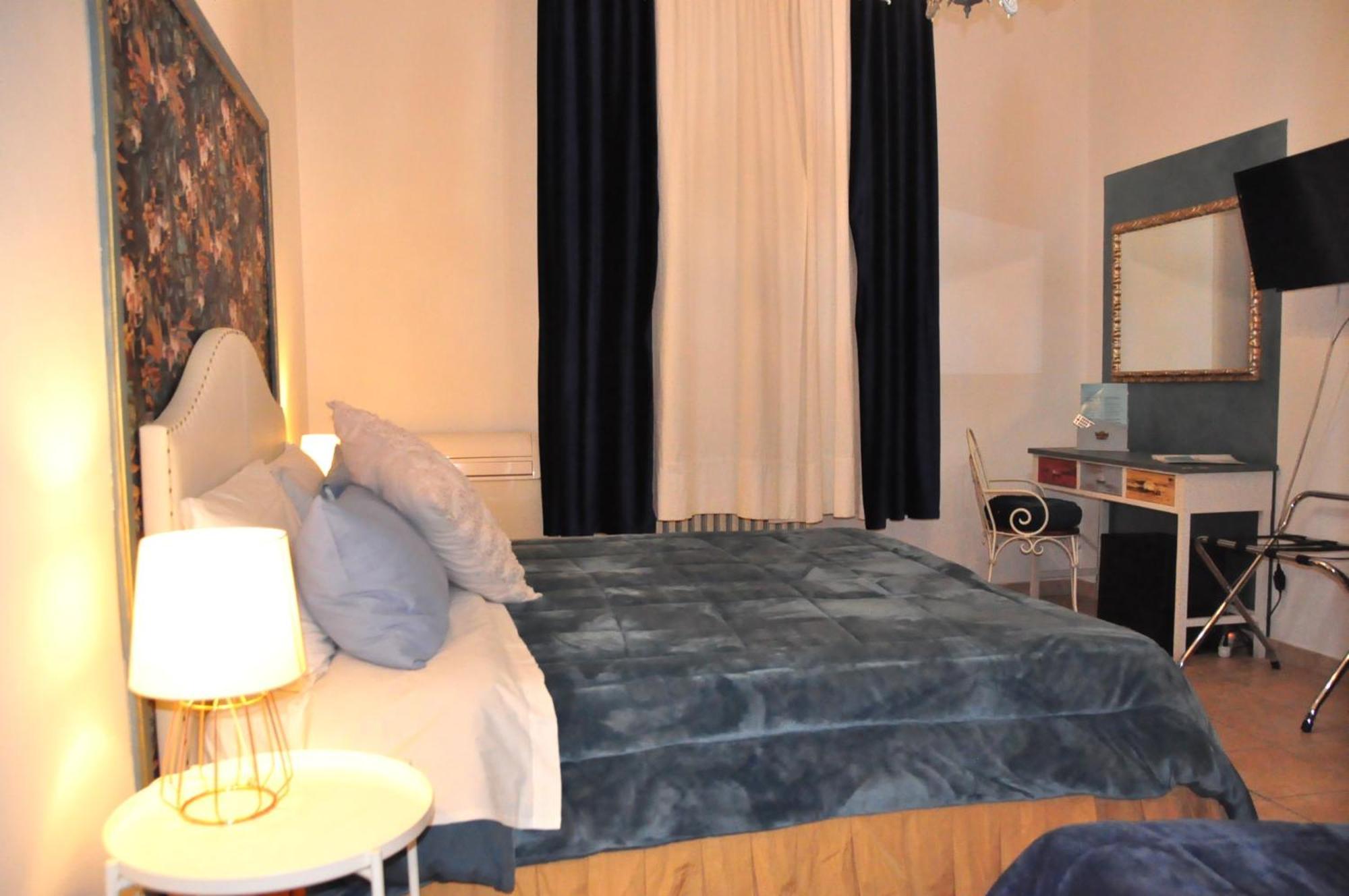 B&B Le Camere Di Livia Siena Exterior photo
